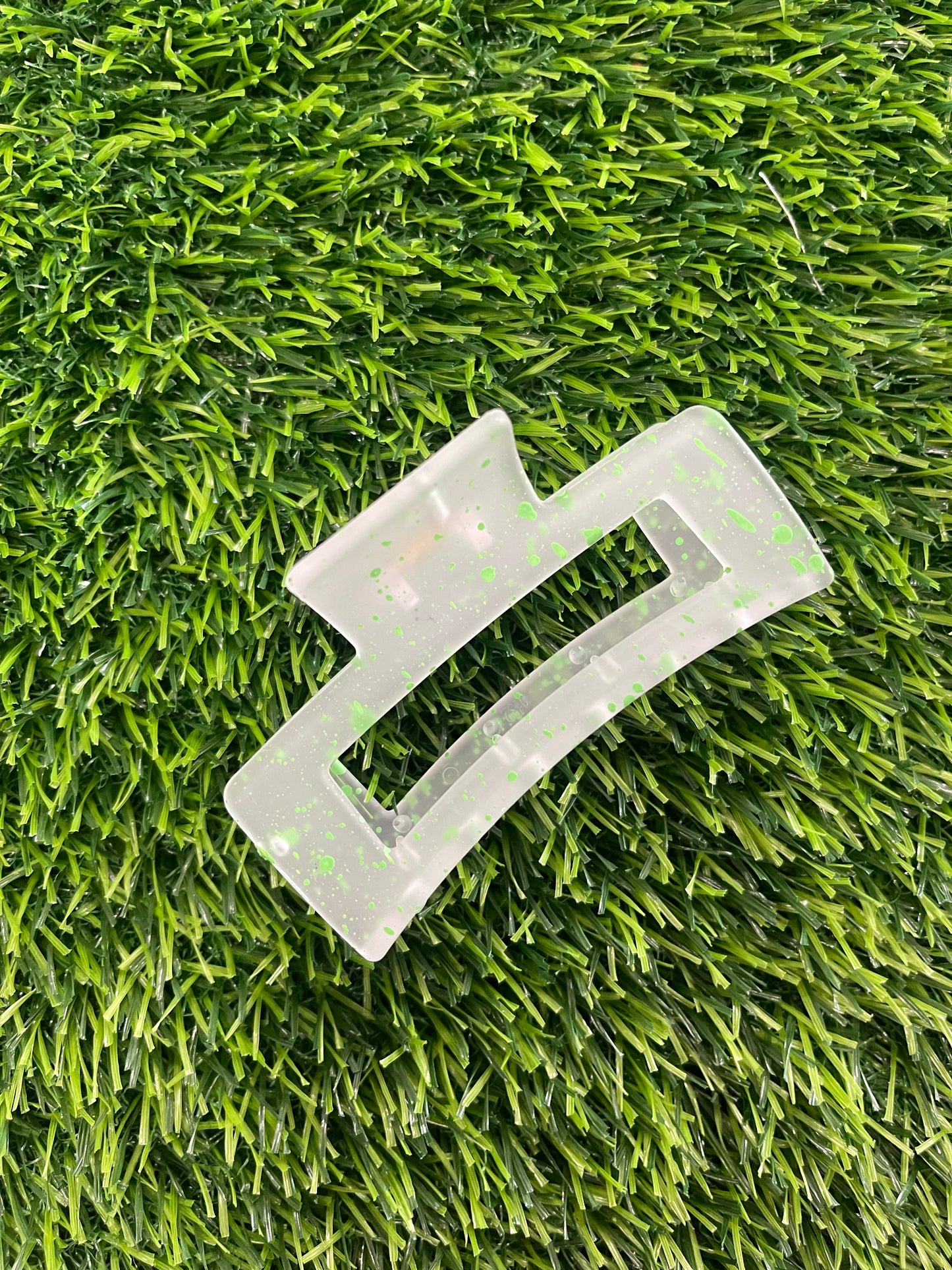 Multi color- Claw clips