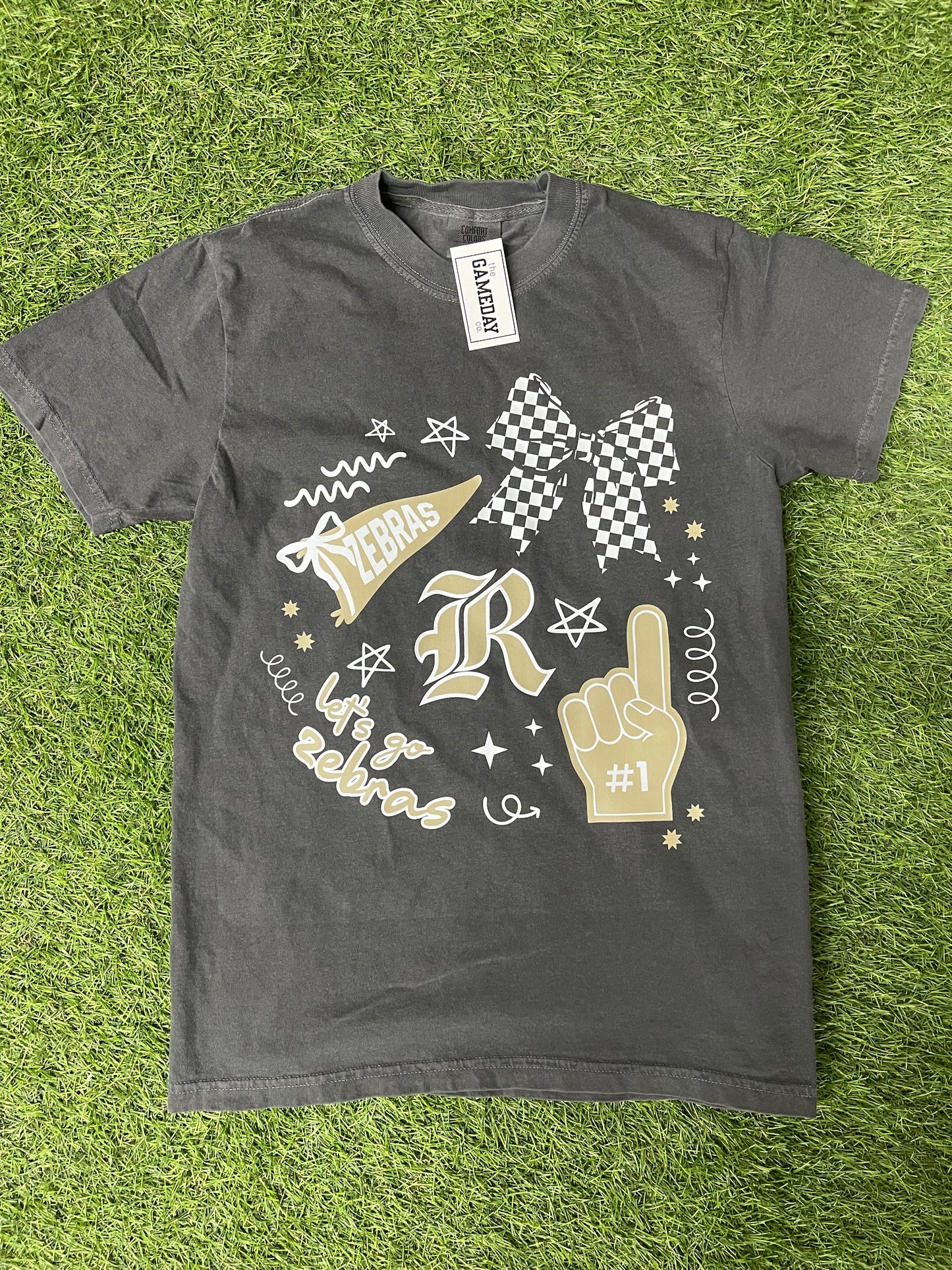 with a bow on top zebra tee