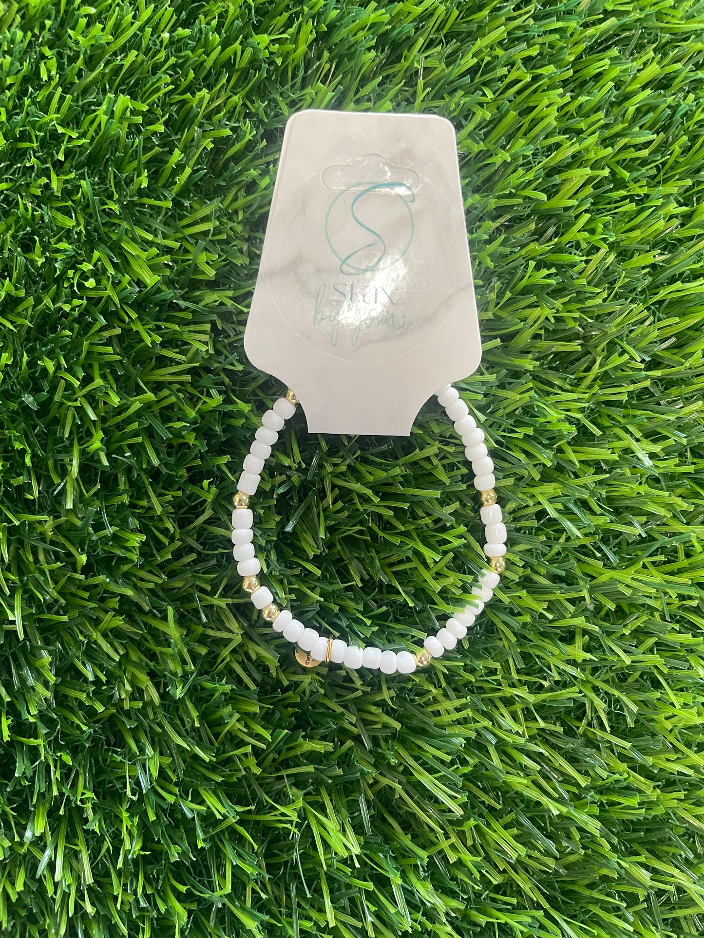 small white/gold bracelet