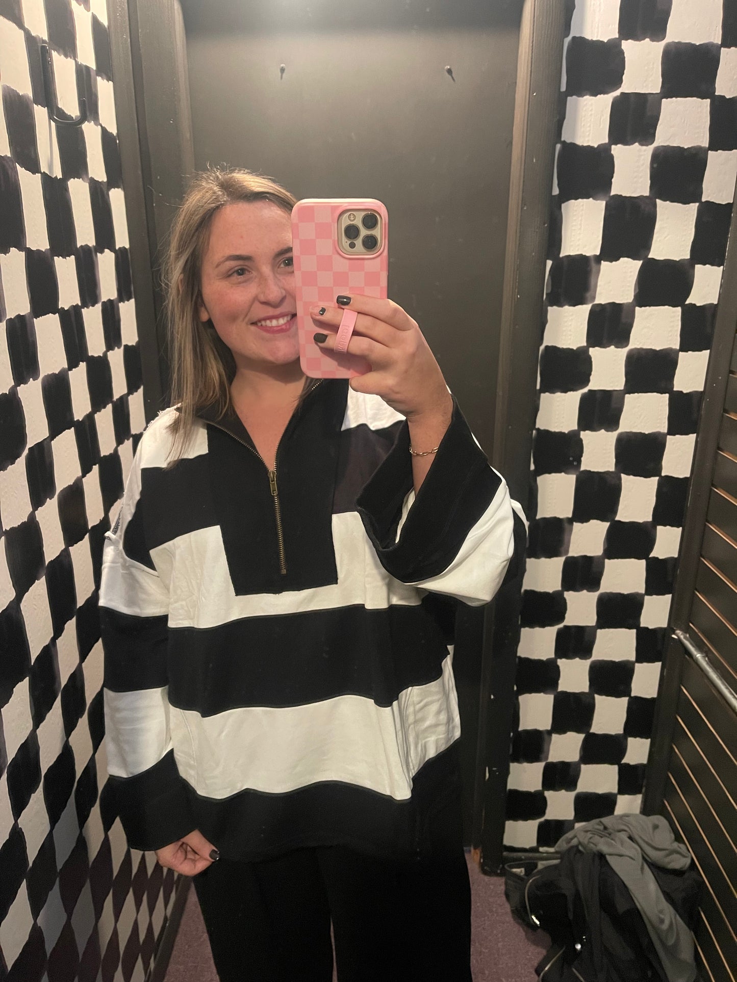 Black and White pullover